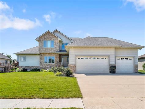 zillow cedar falls